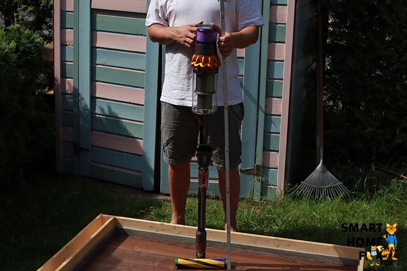 Size of a cordless vacuum cleaner